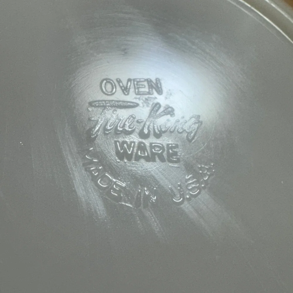 Fire King Oven Ware Amber Iridescent‎ Laurel Leaf Pattern Mixing Bowl Made USA